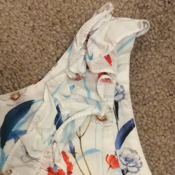 Pair of tank tops - Picture 2 of 6